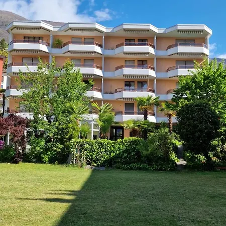 Opal Apartment *
